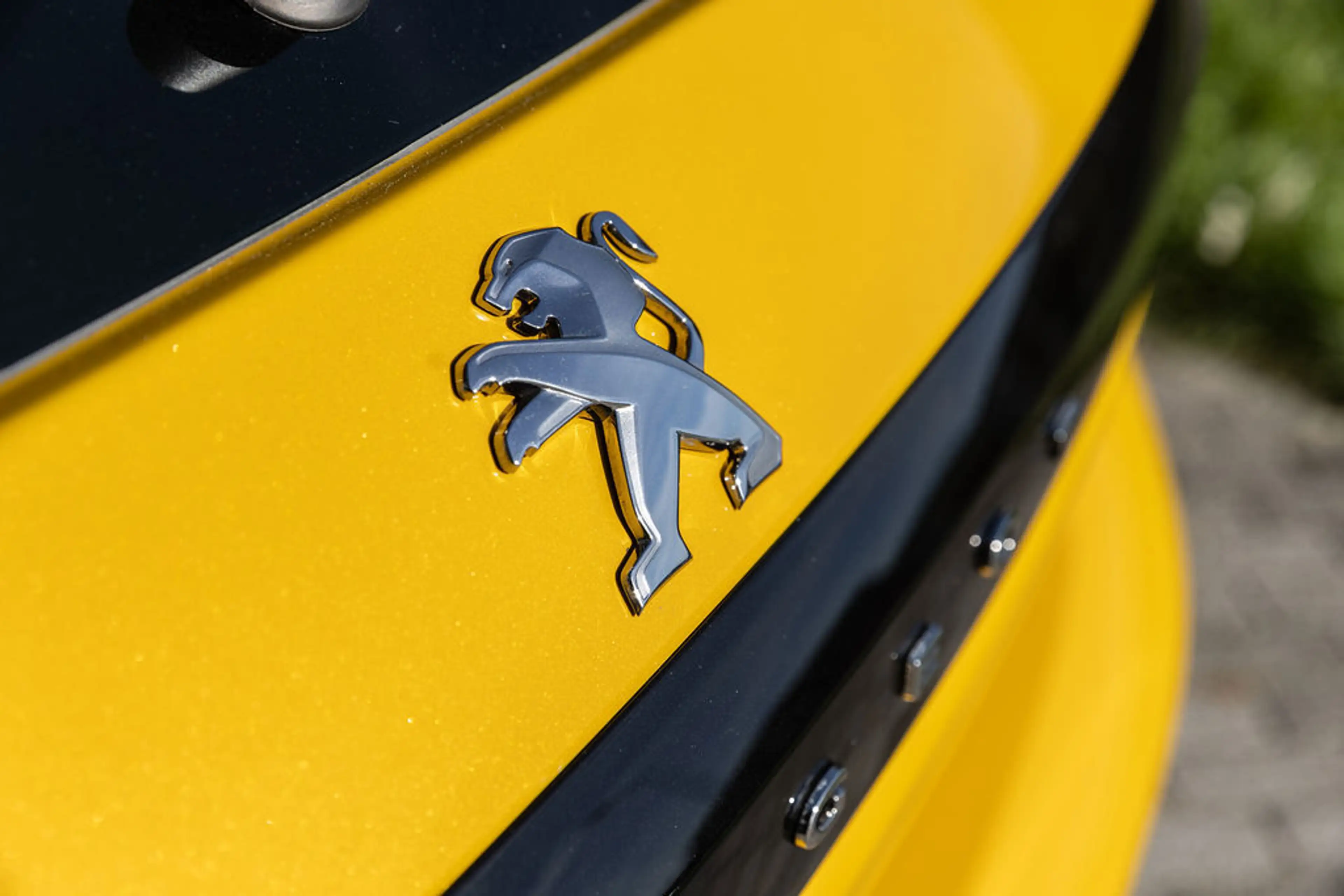 Peugeot e-208 EV Active Pack 50 kWh Head up display — photo 44