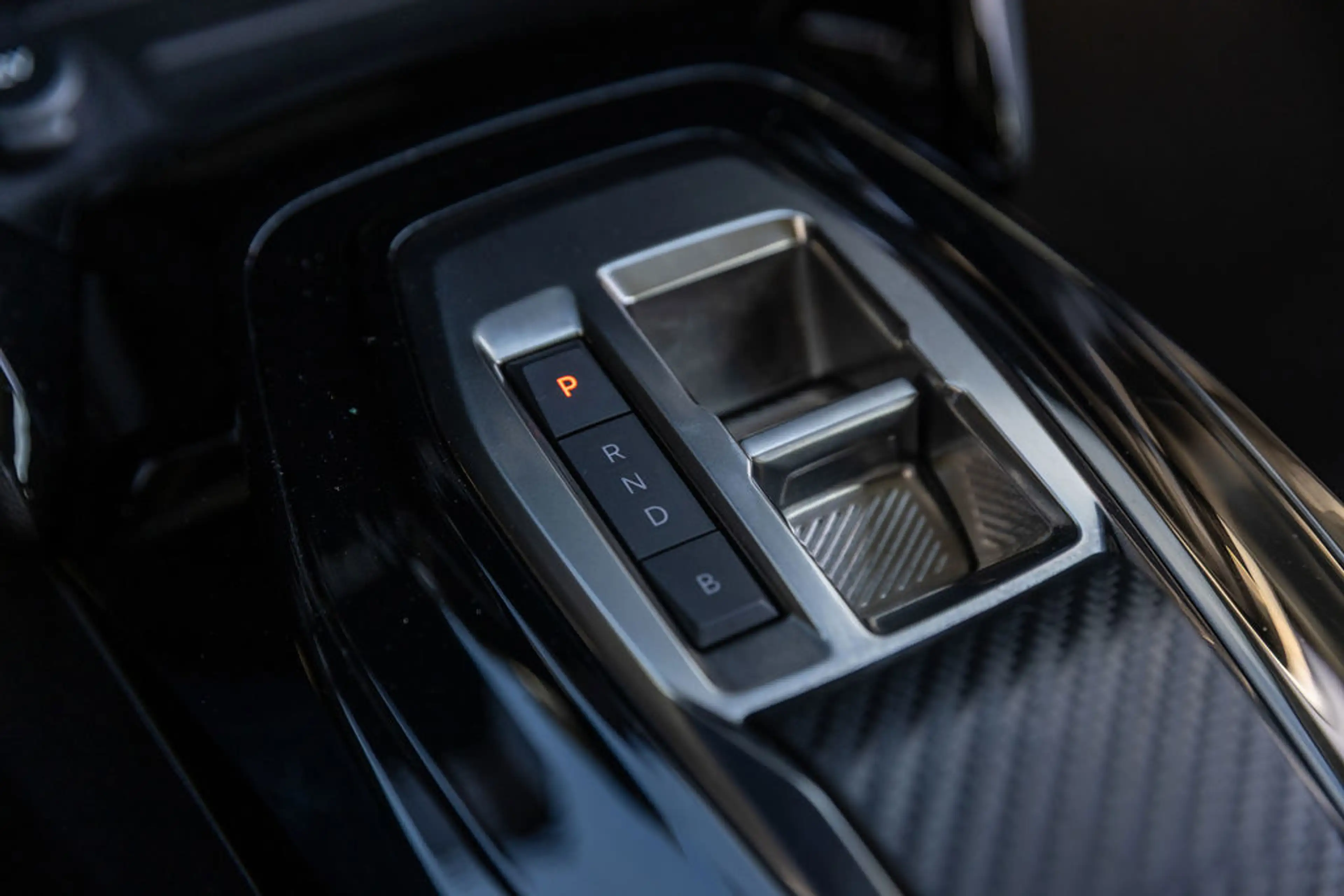 Peugeot e-208 EV Active Pack 50 kWh Head up display — photo 16