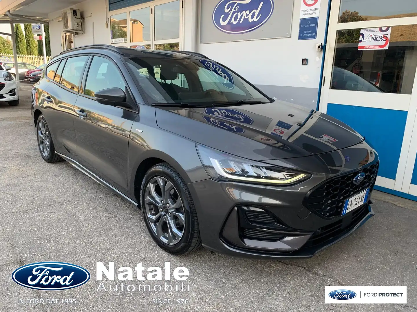 Ford Focus Focus SW 1.5 ecoblue ST-Line 115cv auto Grigio - 1