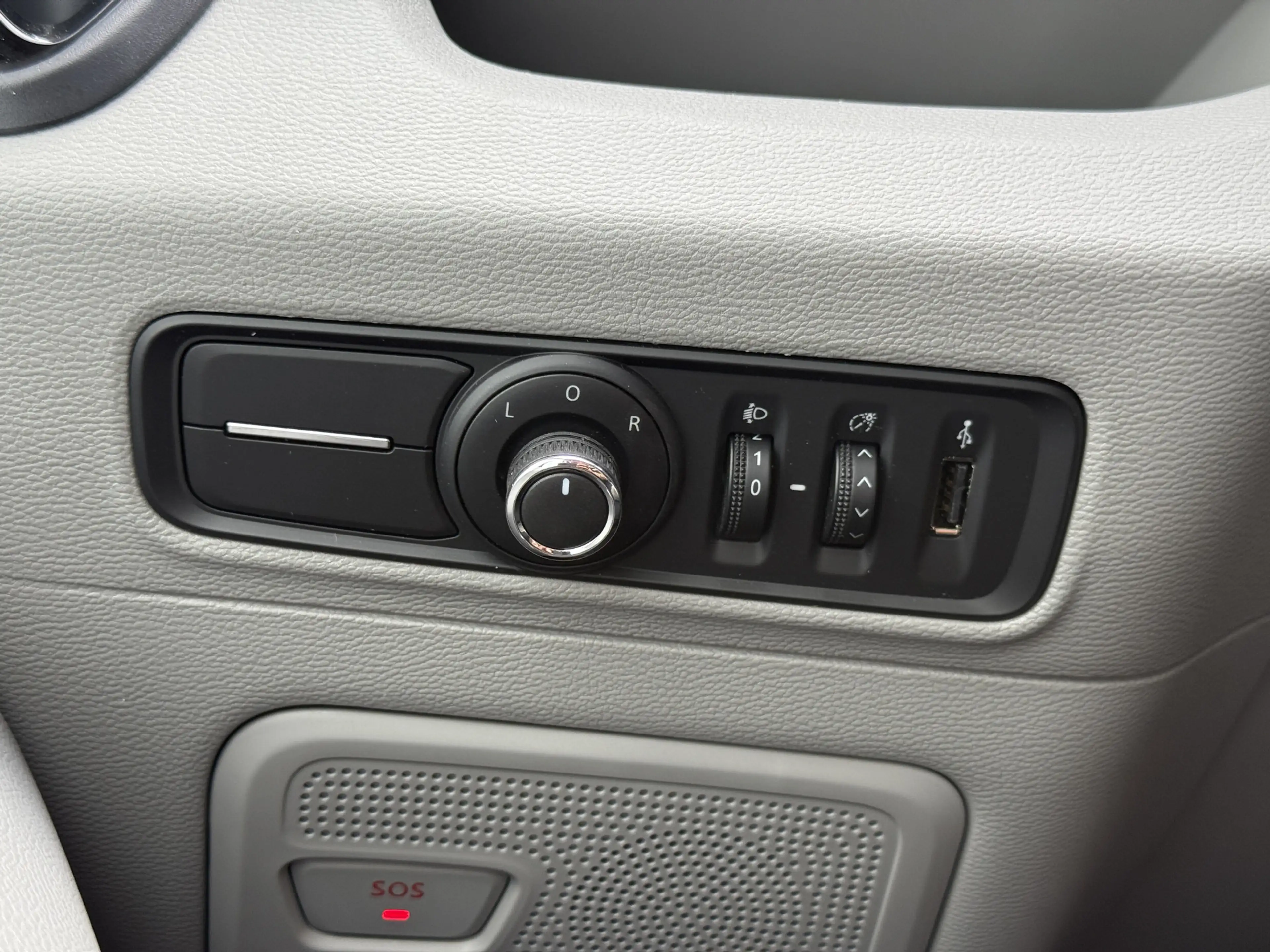 Maxus eDeliver 9 65kWh 204PK Elektrisch Bakwagen met achterdeuren A — photo 30