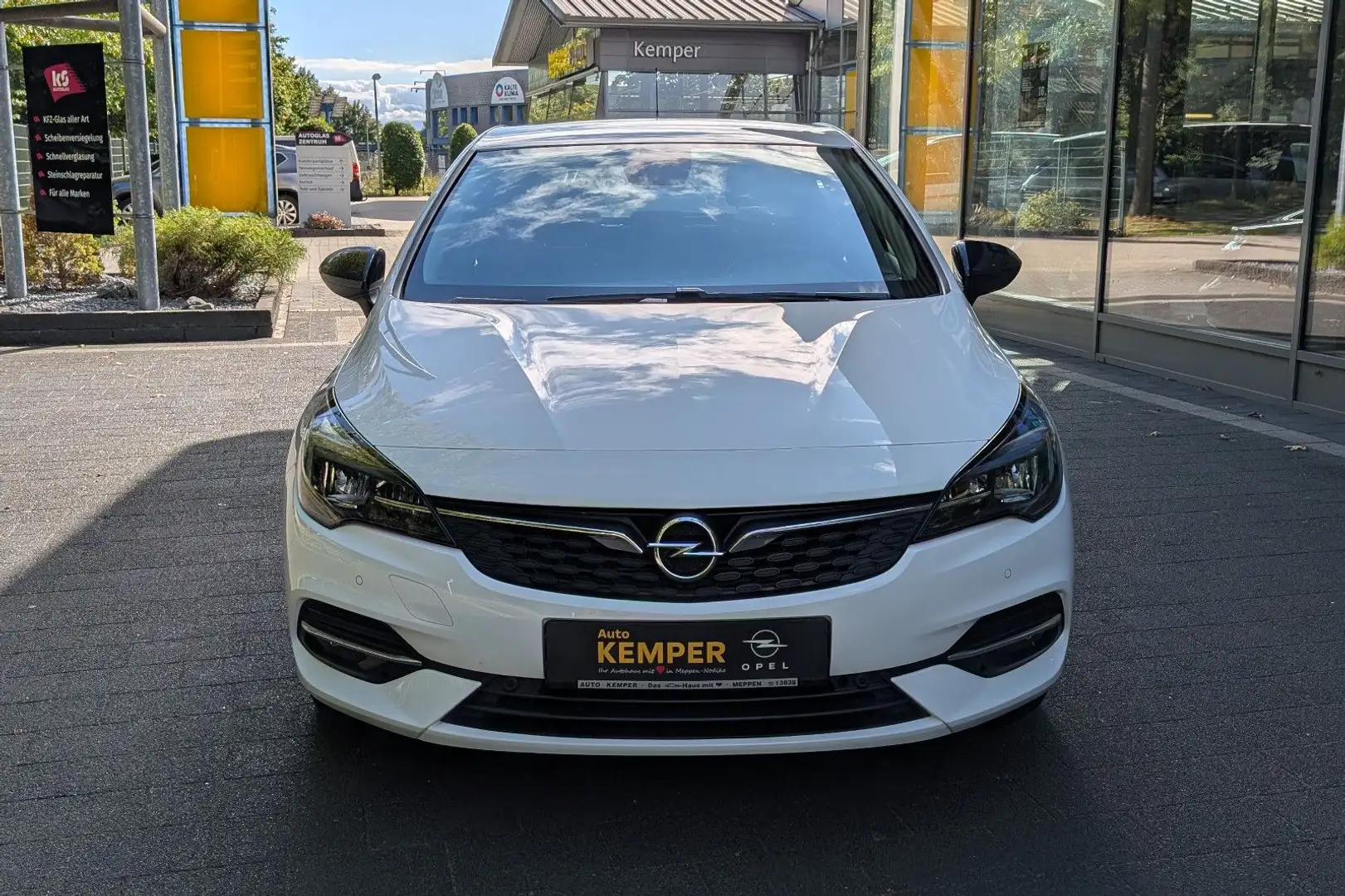 Opel Astra 1.5 D Edition Autom. *LED*AHK*Navi* Weiß - 2