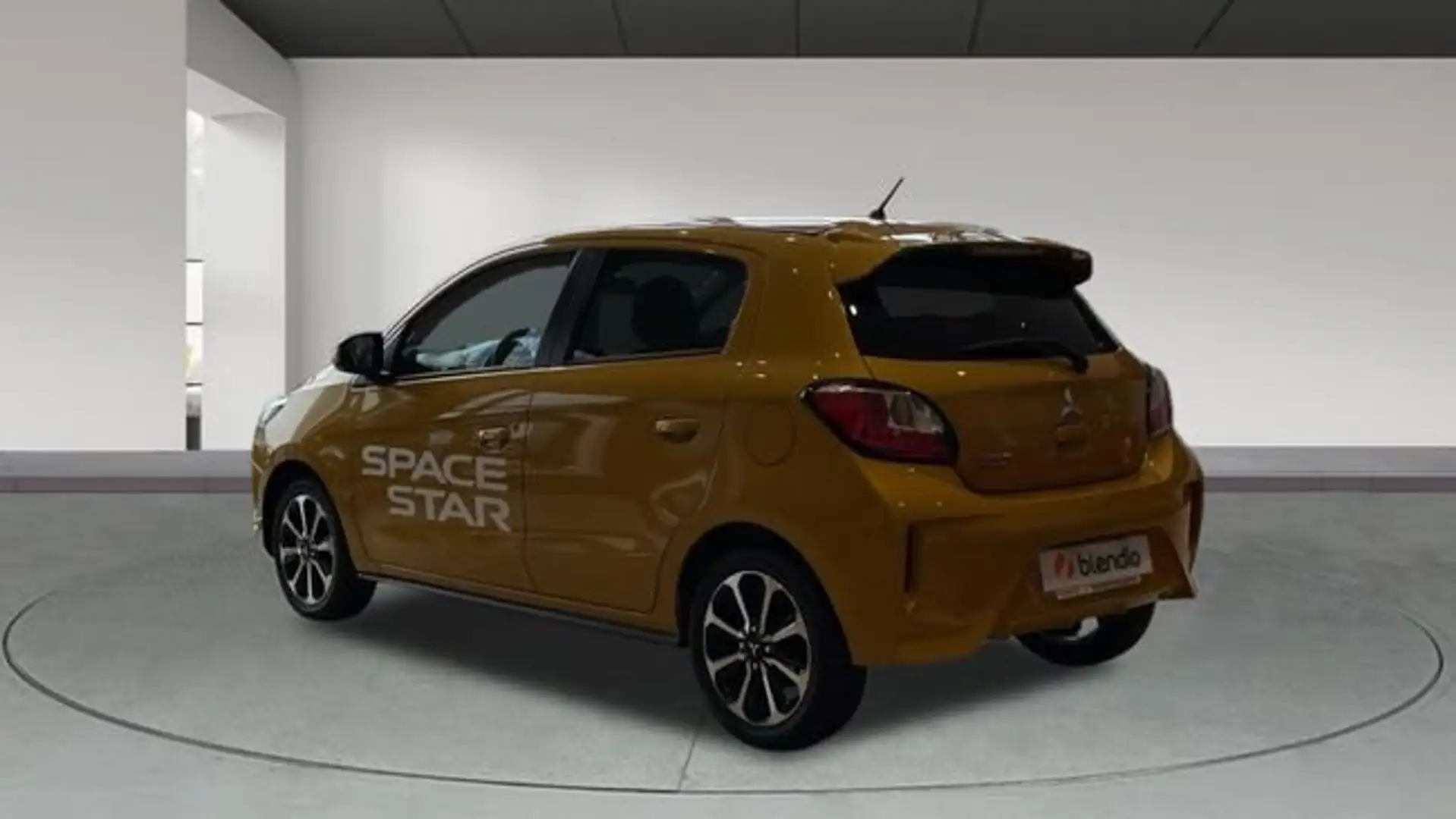 Mitsubishi Space Star 120 MPI Kaiteki Marrón - 2