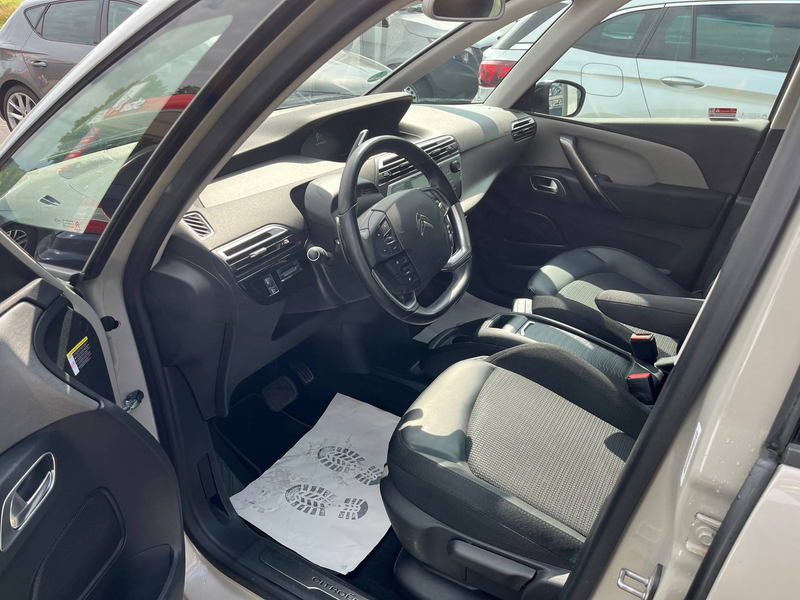Citroen Grand C4 SpaceTourer PureTech 130 PANORAMA NAVI ZAHNRIEMEN NEU 7SITZER — photo 9