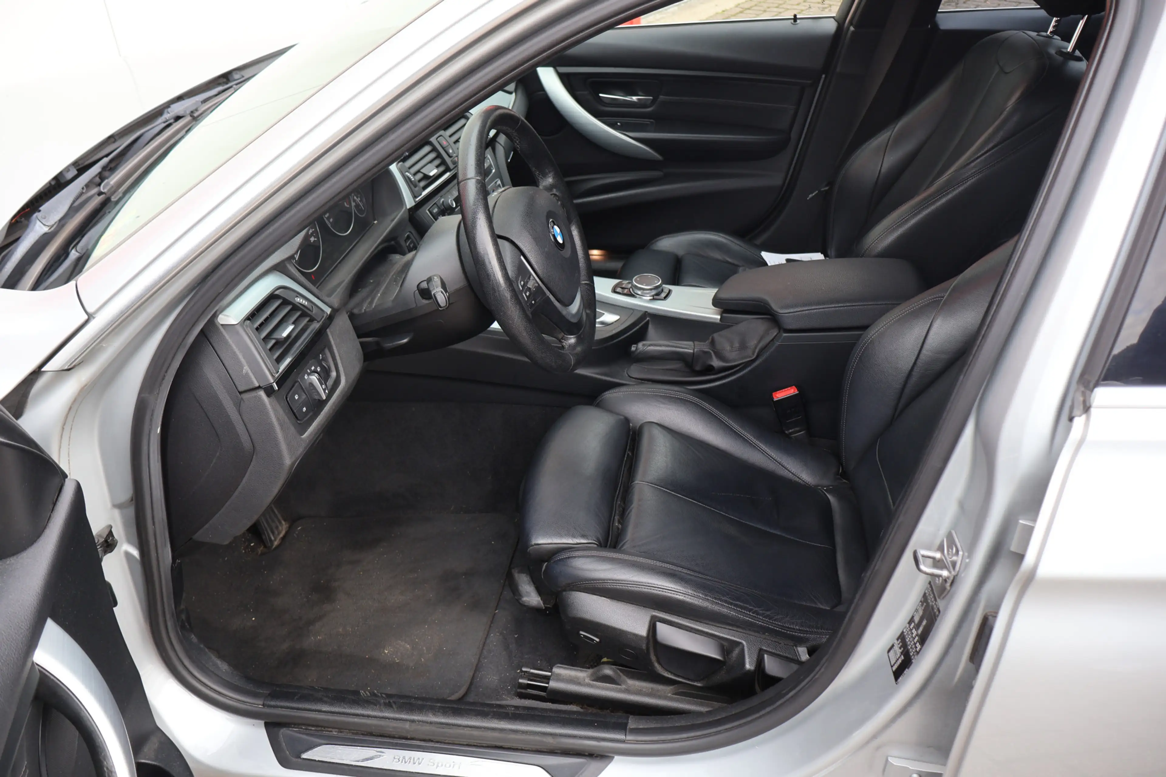 BMW 316 3-serie Touring 316d Executive — photo 5