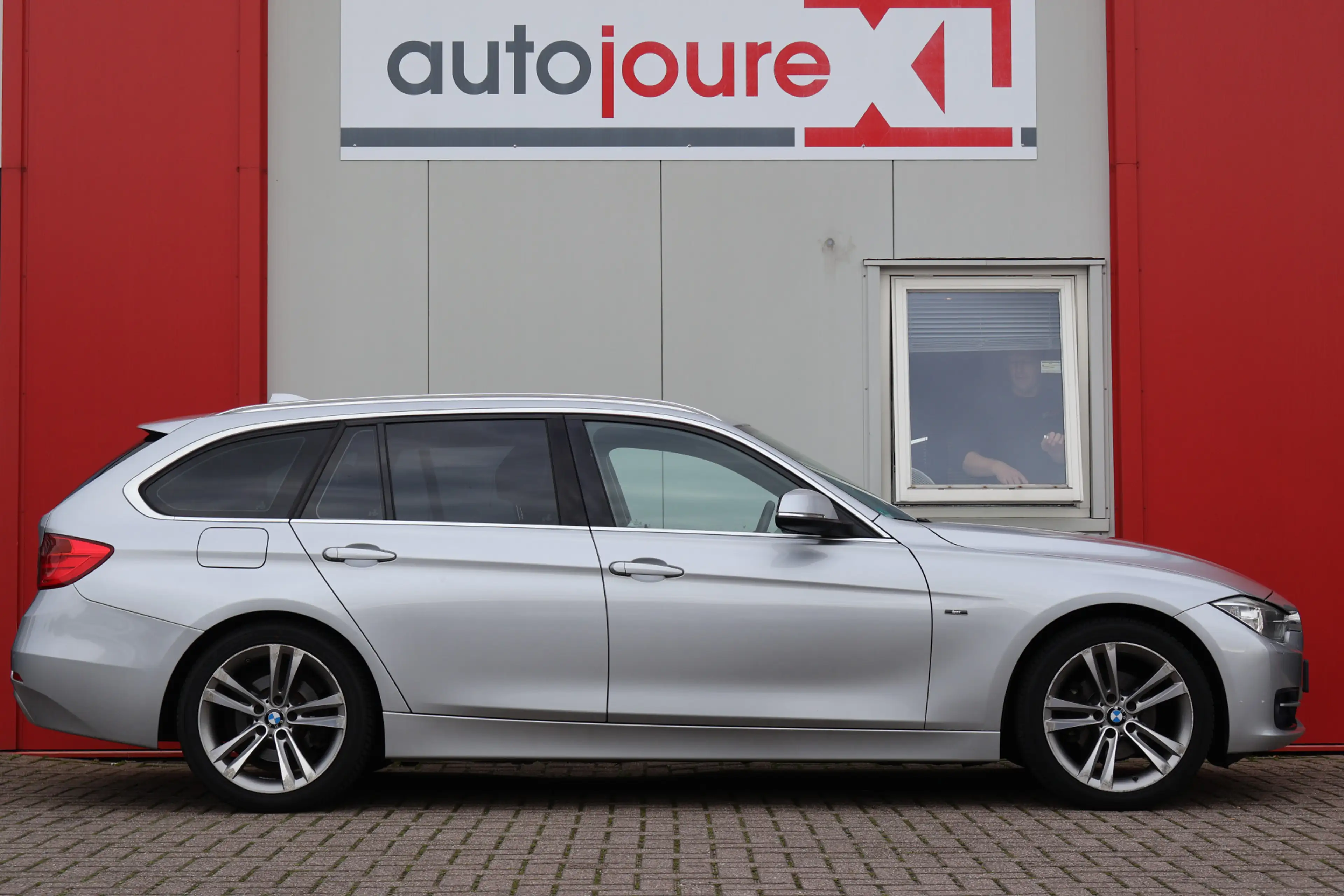 BMW 316 3-serie Touring 316d Executive — photo 3