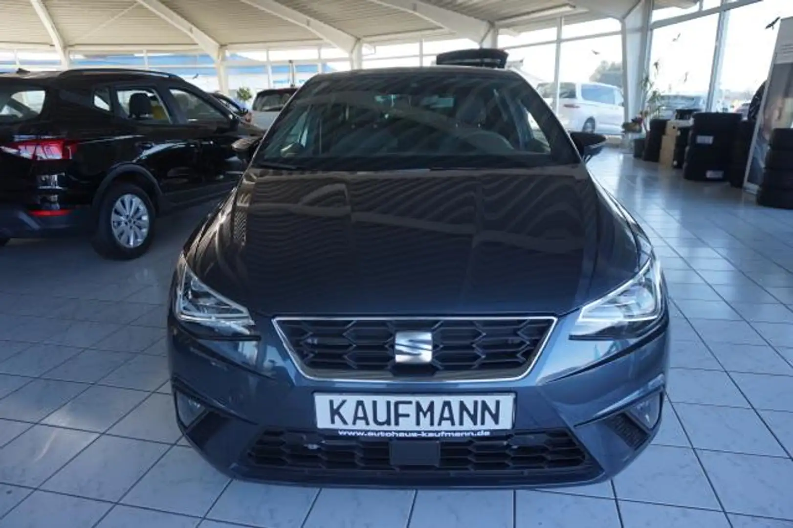SEAT Ibiza IBIZA FR 1,5 TSI DSG KAMERA DINAMICA ACC 18" PDC S Gris - 2