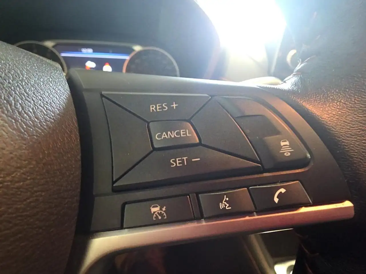 Nissan Sentra снимка Nissan Sentra
