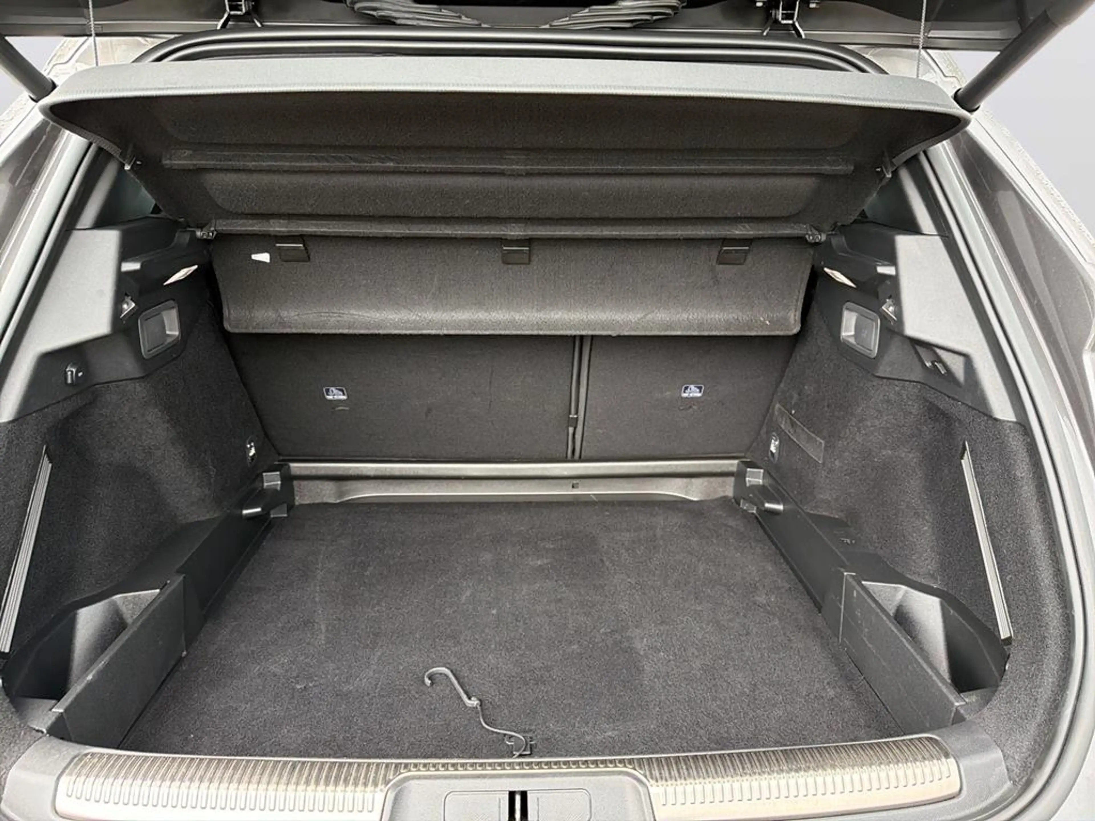 DS Automobiles DS 7 Opera — photo 7