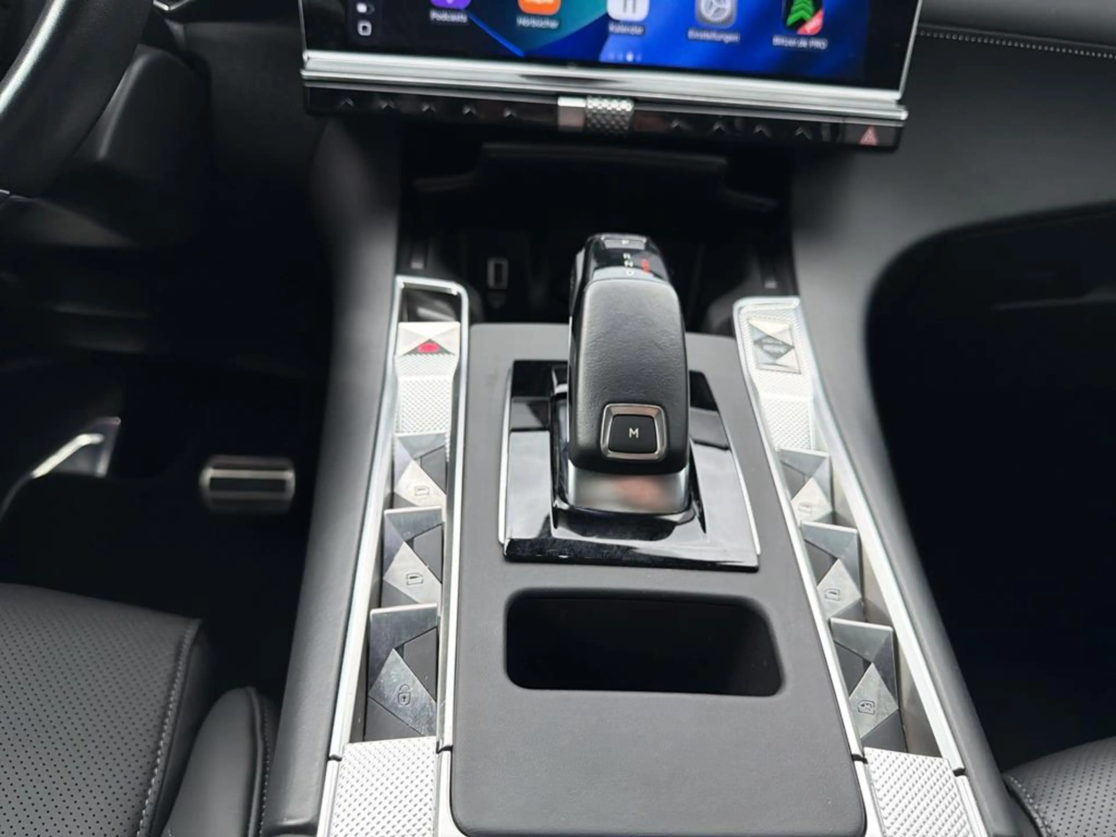 DS Automobiles DS 7 Opera — photo 12