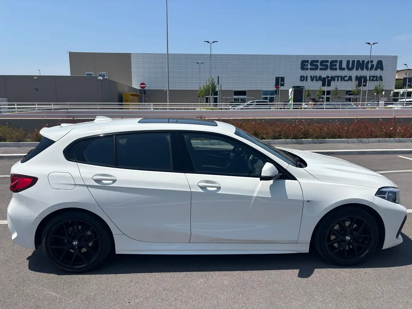 BMW 118 Serie 1 F40 118d Msport auto Wit - 1