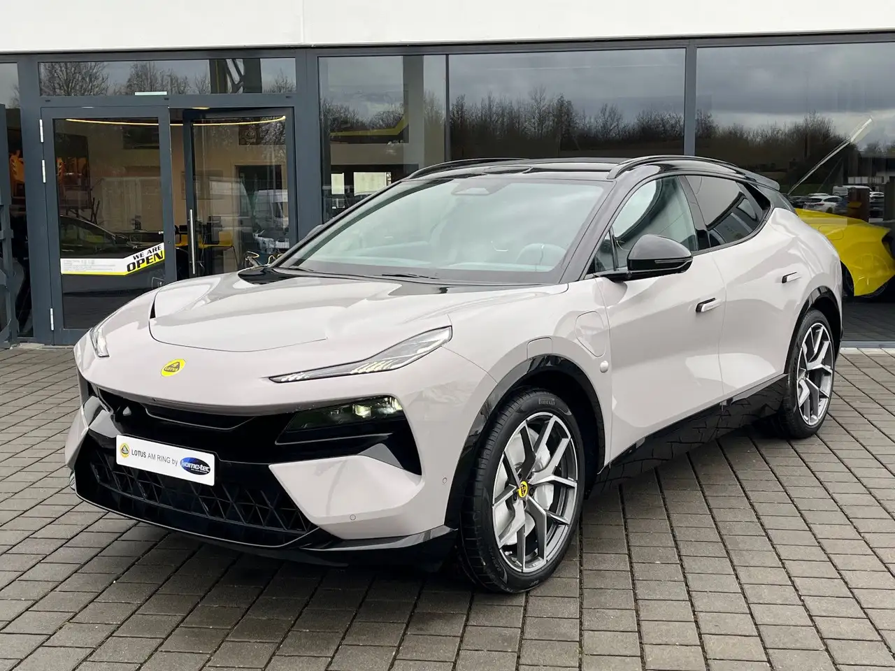 Lotus Eletre