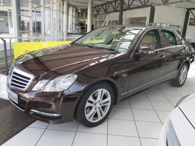 Mercedes-Benz E 350 CDI 4M 7G Avantgarde ILS SHZ Klima Navi