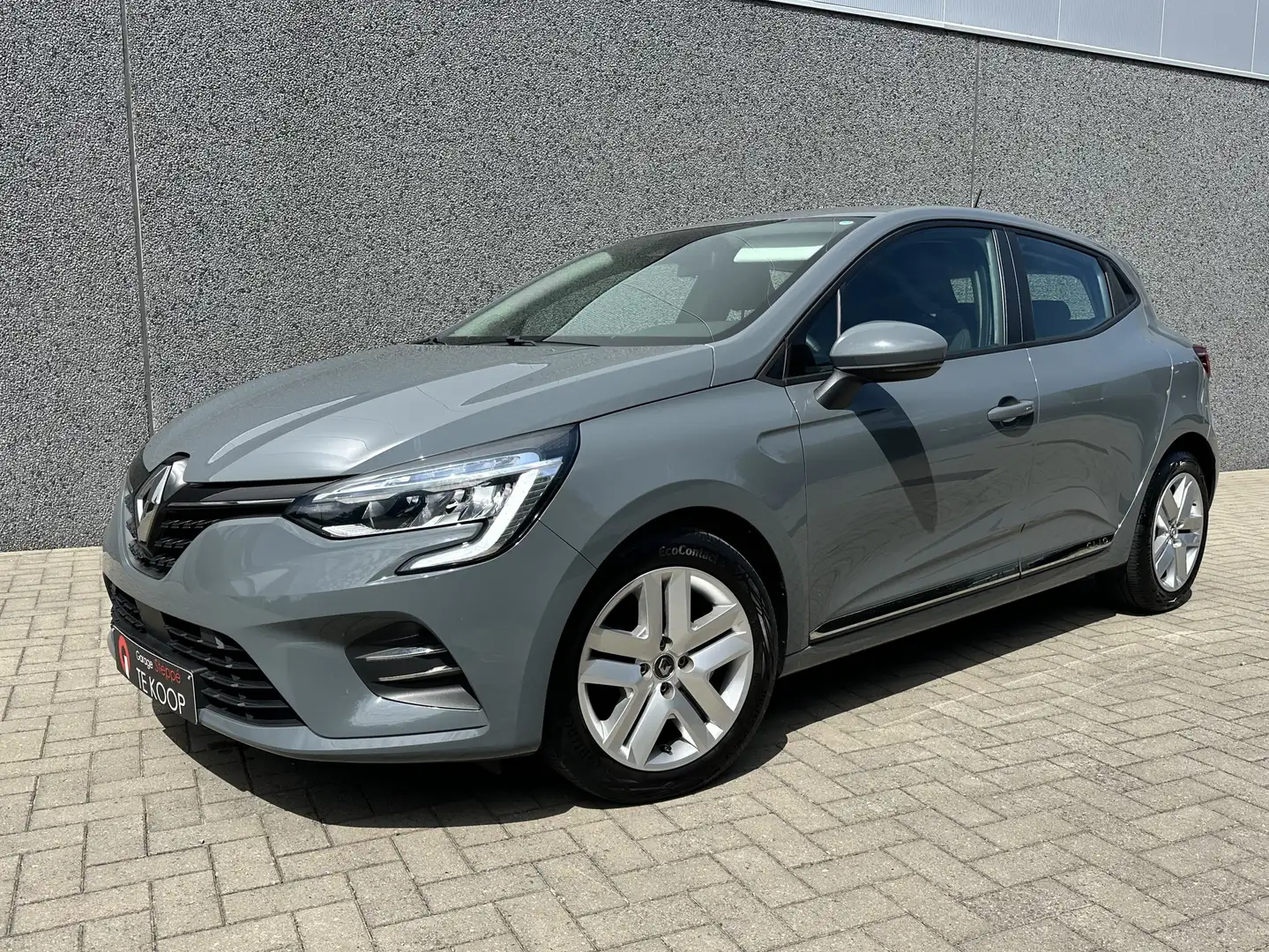 Renault Clio 1.0 TCe Zen Grijs - 1