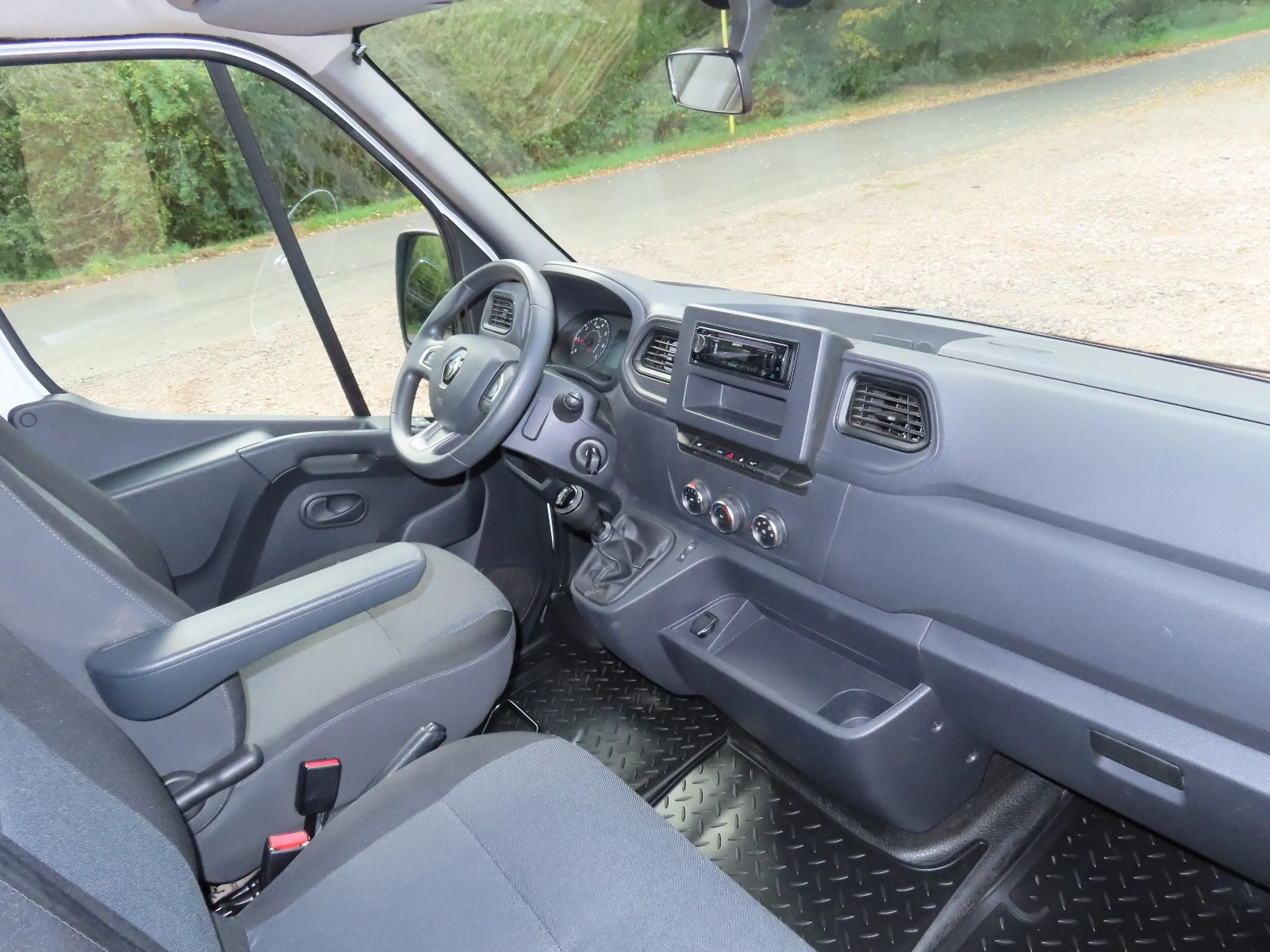 Renault Master III Kasten L2H2 HKa 3,5t — photo 11