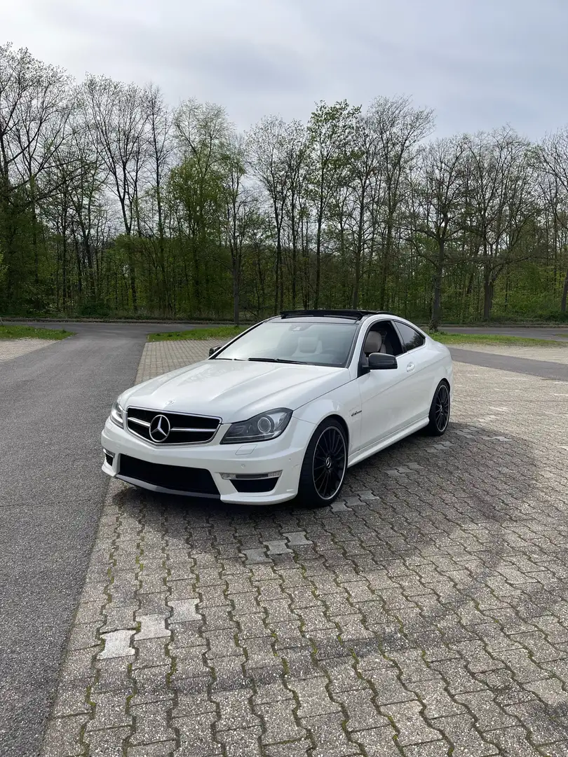 Mercedes-Benz C 63 AMG Coupe SPEEDSHIFT MCT Wit - 1