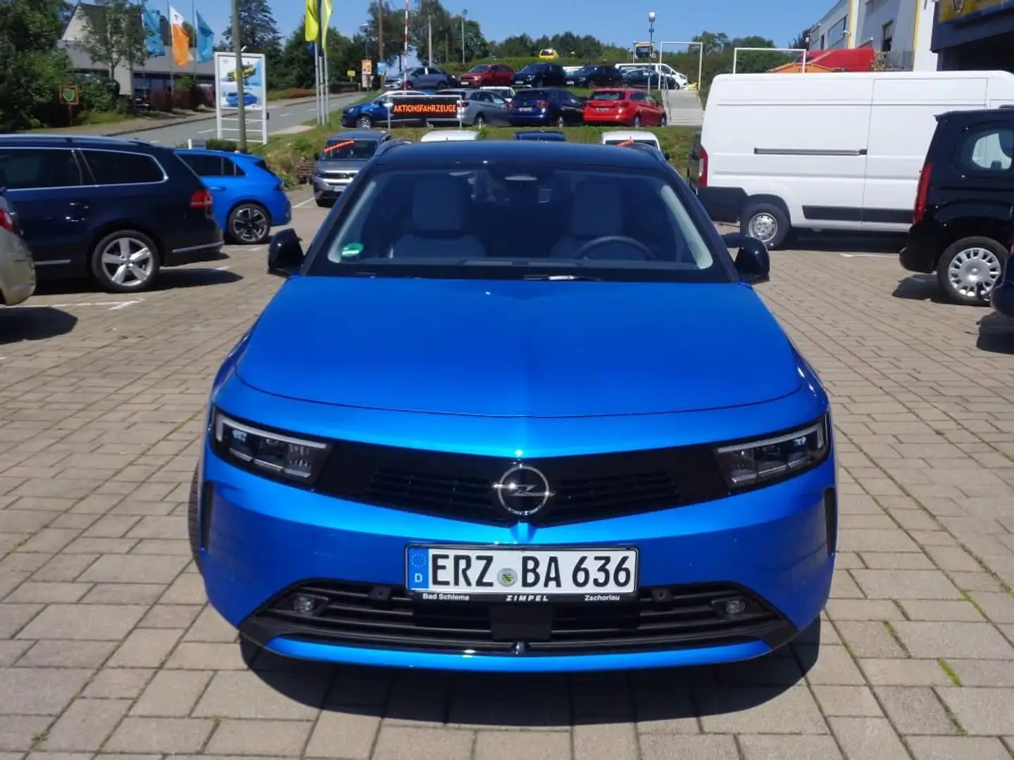 Opel Astra 1.2 81 kW 110 PS Klimaautomatik, CarPlay, Blau - 2
