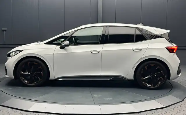 Cupra Born view 2
