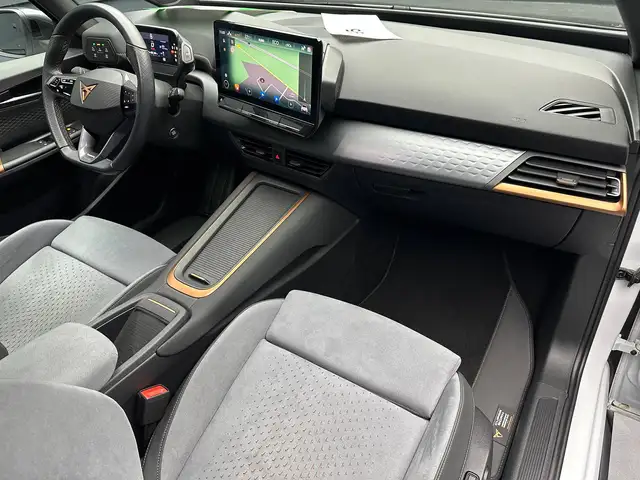 Cupra Born view 11