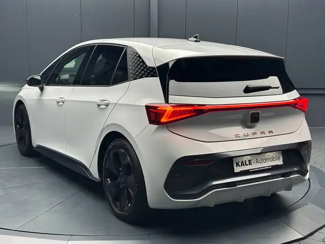 Cupra Born view 3