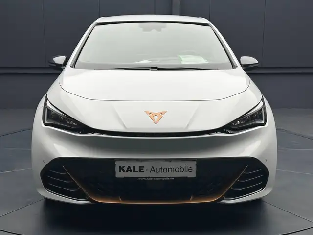 Cupra Born view 8