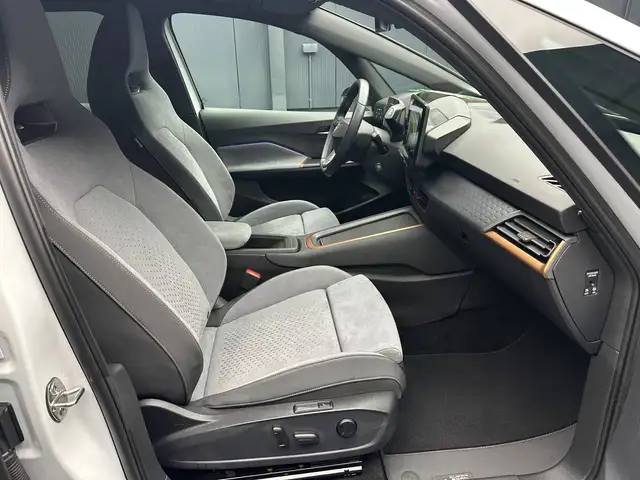 Cupra Born view 10