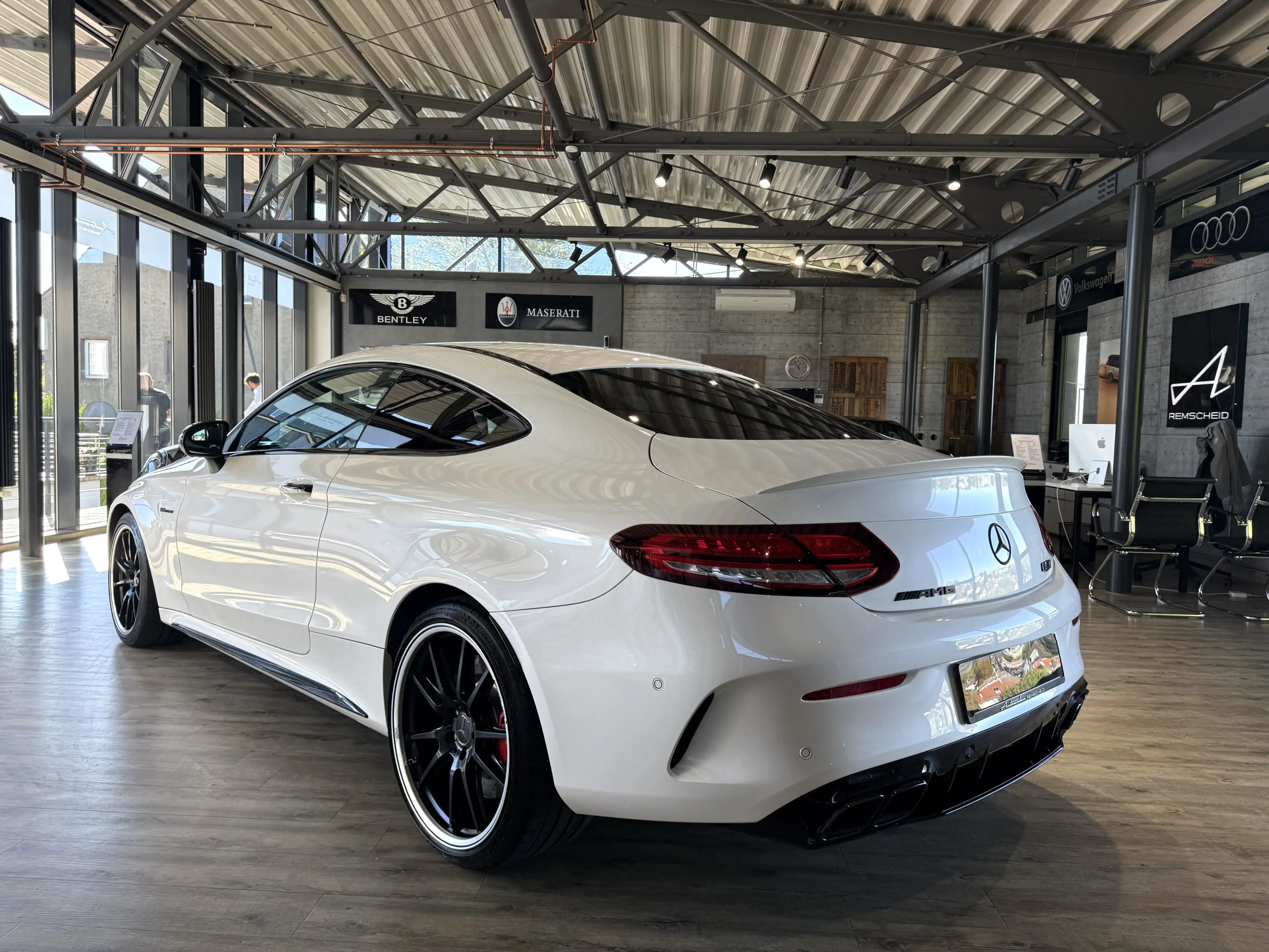 Mercedes-Benz C 63 AMG S Coupé*PERF.ABGAS*SCHALE*360°*D.TACHO — photo 4