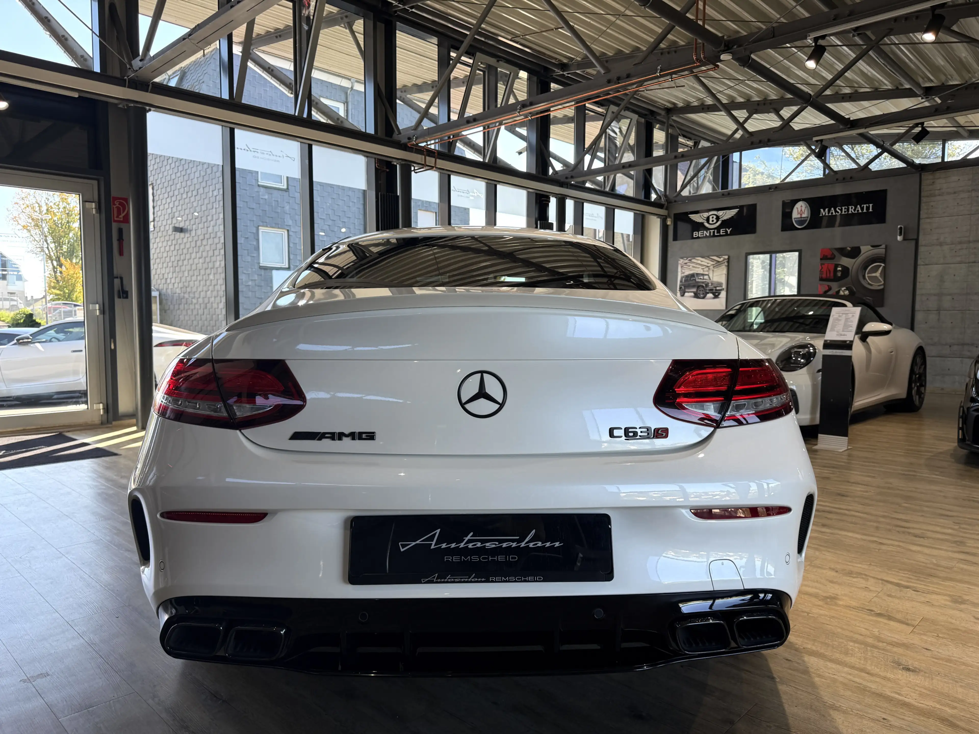 Mercedes-Benz C 63 AMG S Coupé*PERF.ABGAS*SCHALE*360°*D.TACHO — photo 6
