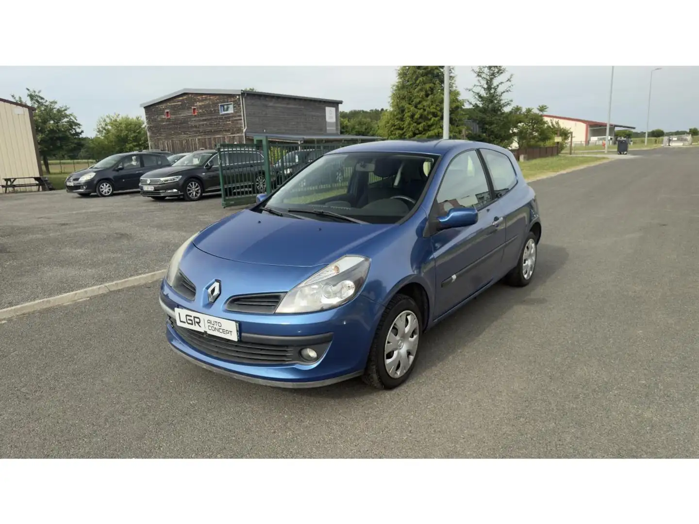 Renault Clio III 16V 75 Dynamique Bleu - 1