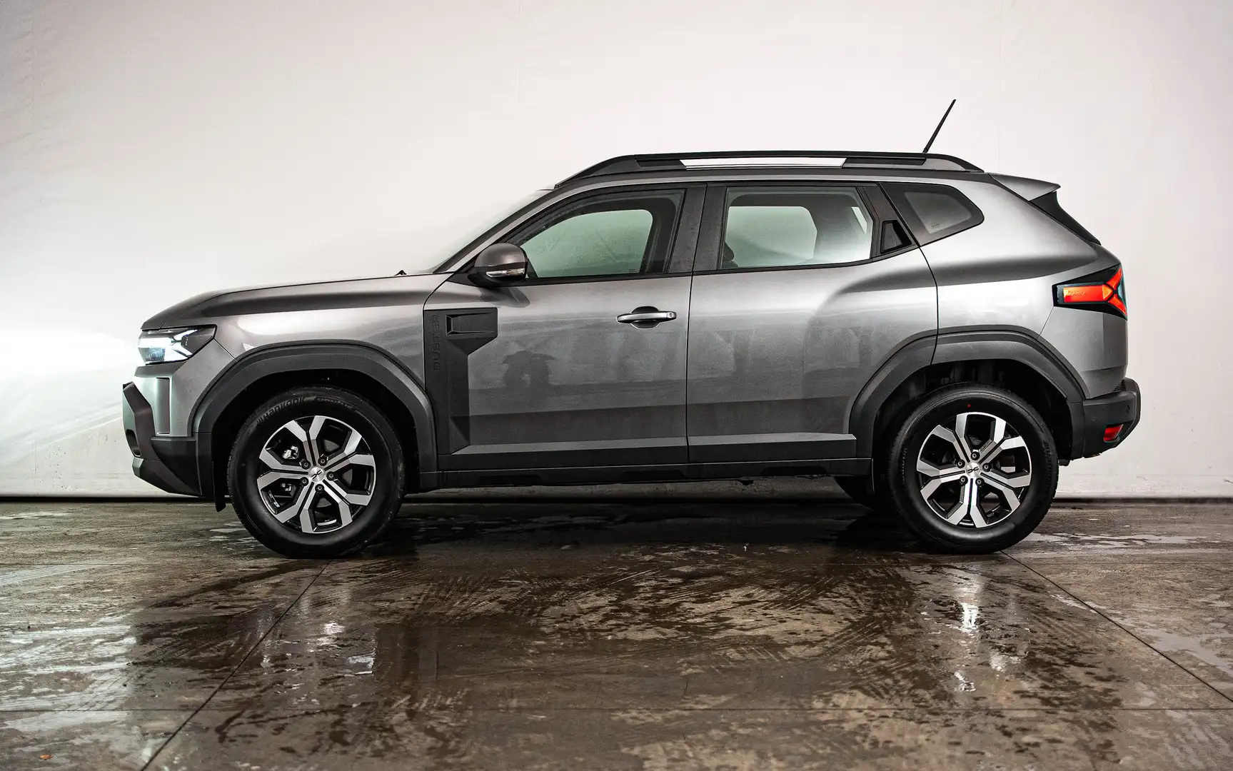 Dacia Duster Duster 1.2 Mild hybrid Expression Grau - 2