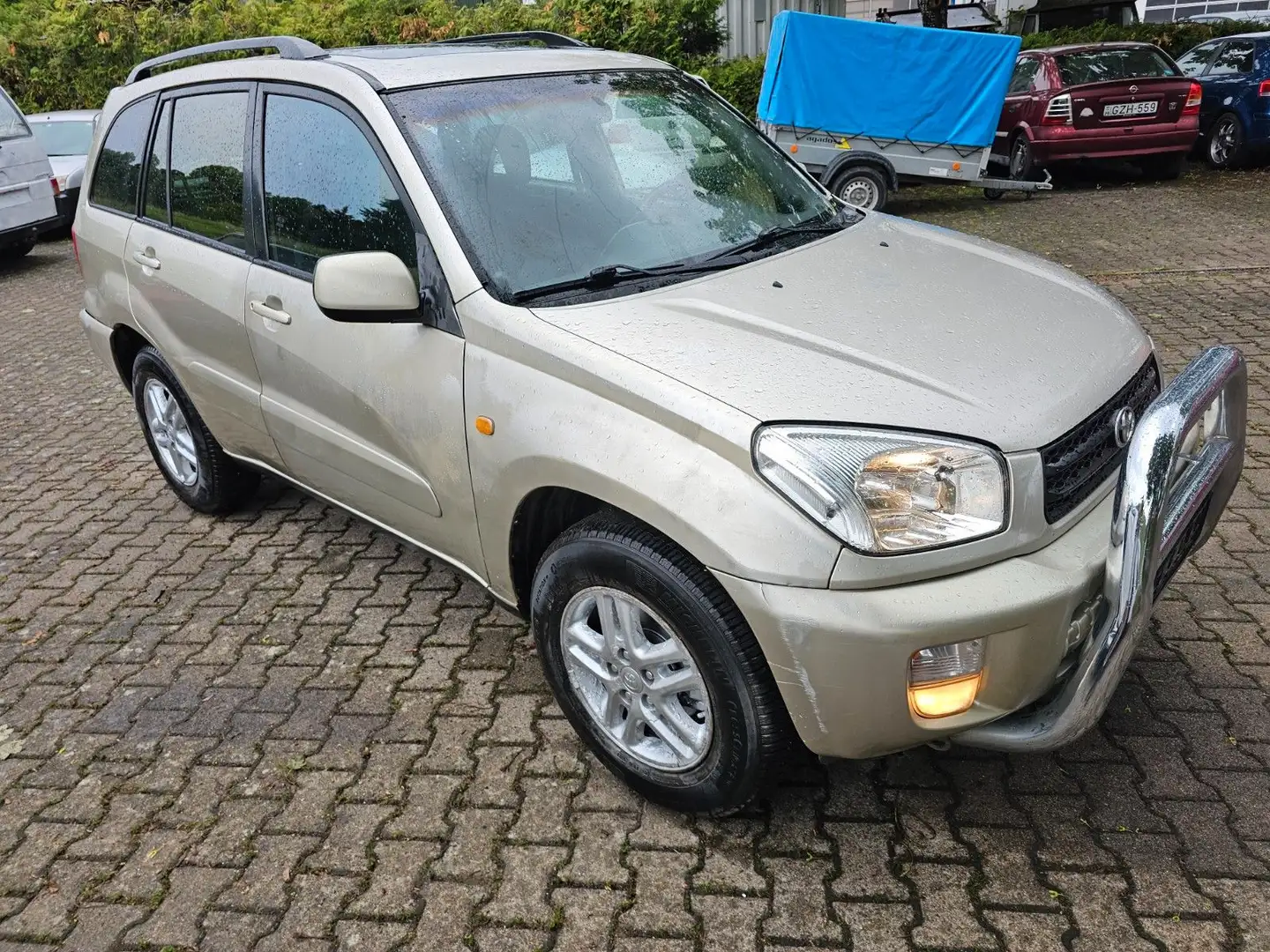 Toyota RAV 4 2.0-l-VVT-i 4x4  Automatik Klima Alu AHK Beige - 2