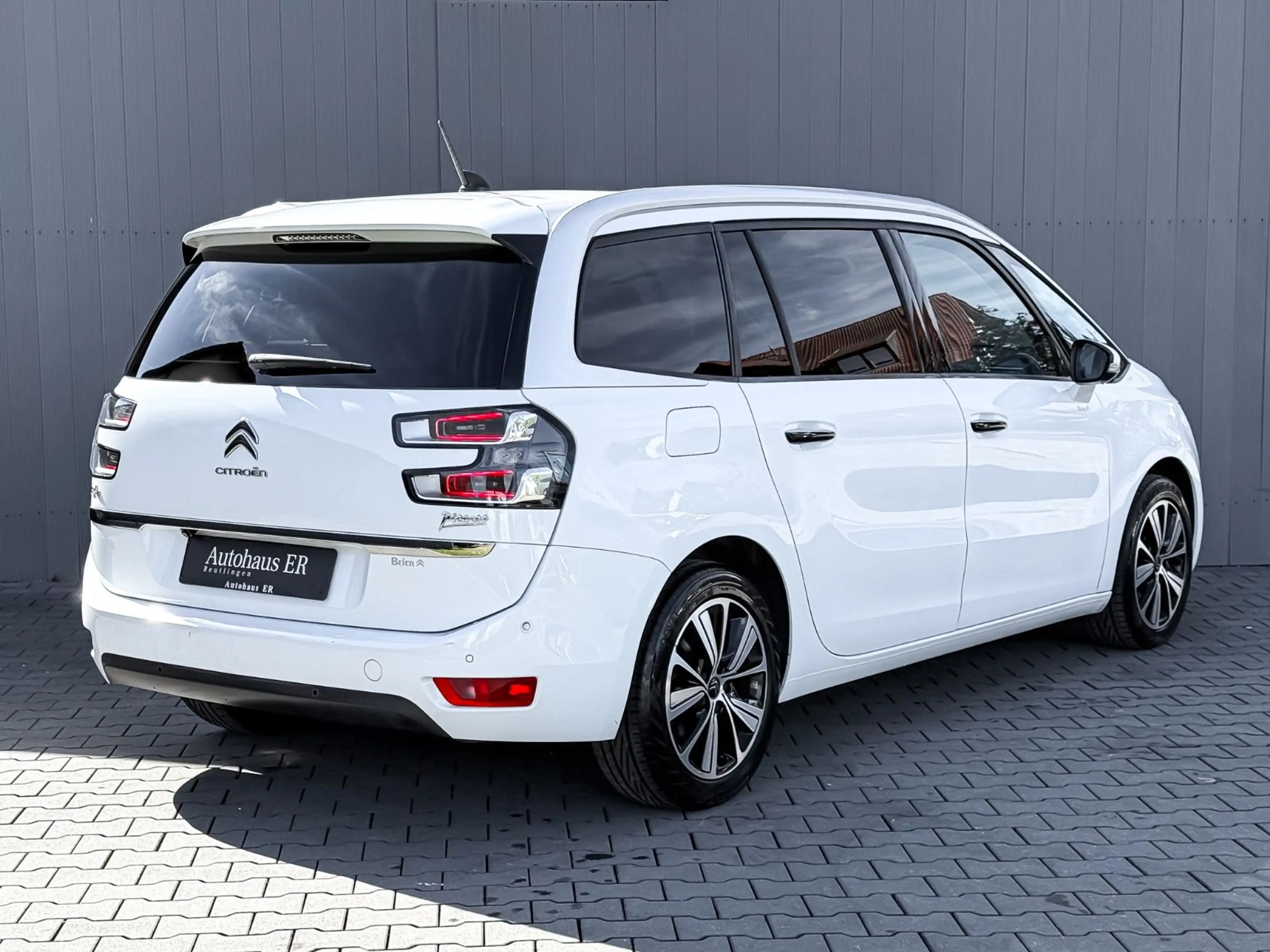 Citroen Grand C4 Picasso AUT.| 7-SITZ|MASSAGE|360°|PANO — photo 4