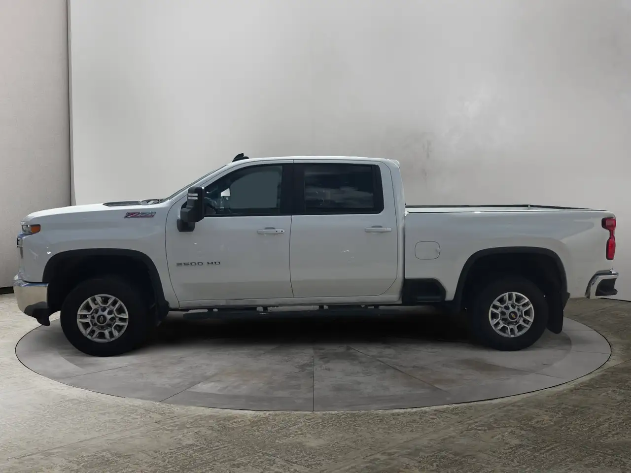 Chevrolet Silverado 2500 снимка Chevrolet Silverado 2500