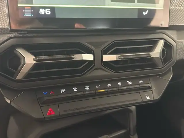 Dacia Duster view 13