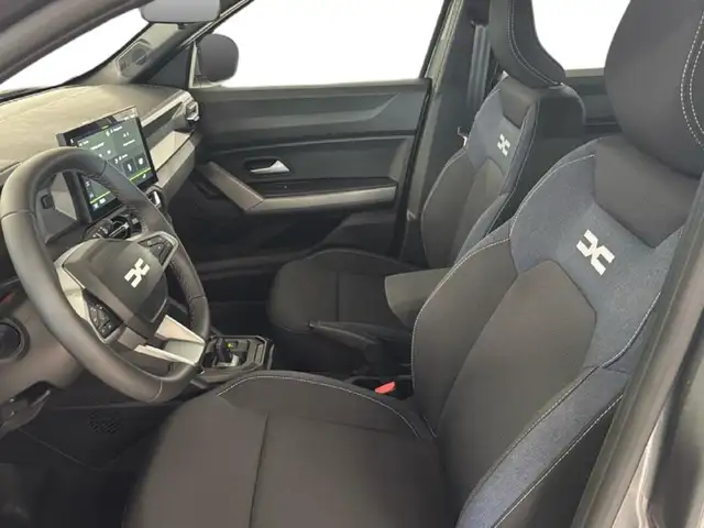 Dacia Duster view 14