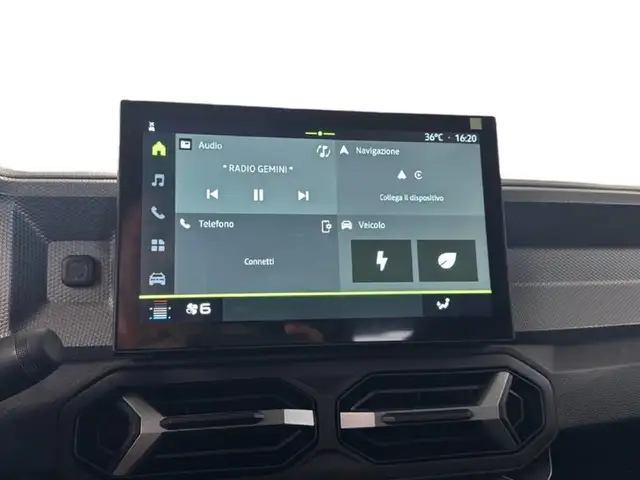 Dacia Duster view 12