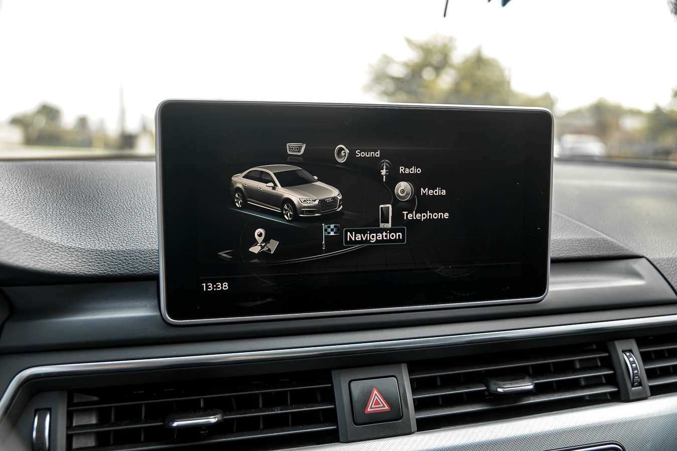 2018 Audi A4 2.0 TFSI quattro Progressiv S tronic thumb 25