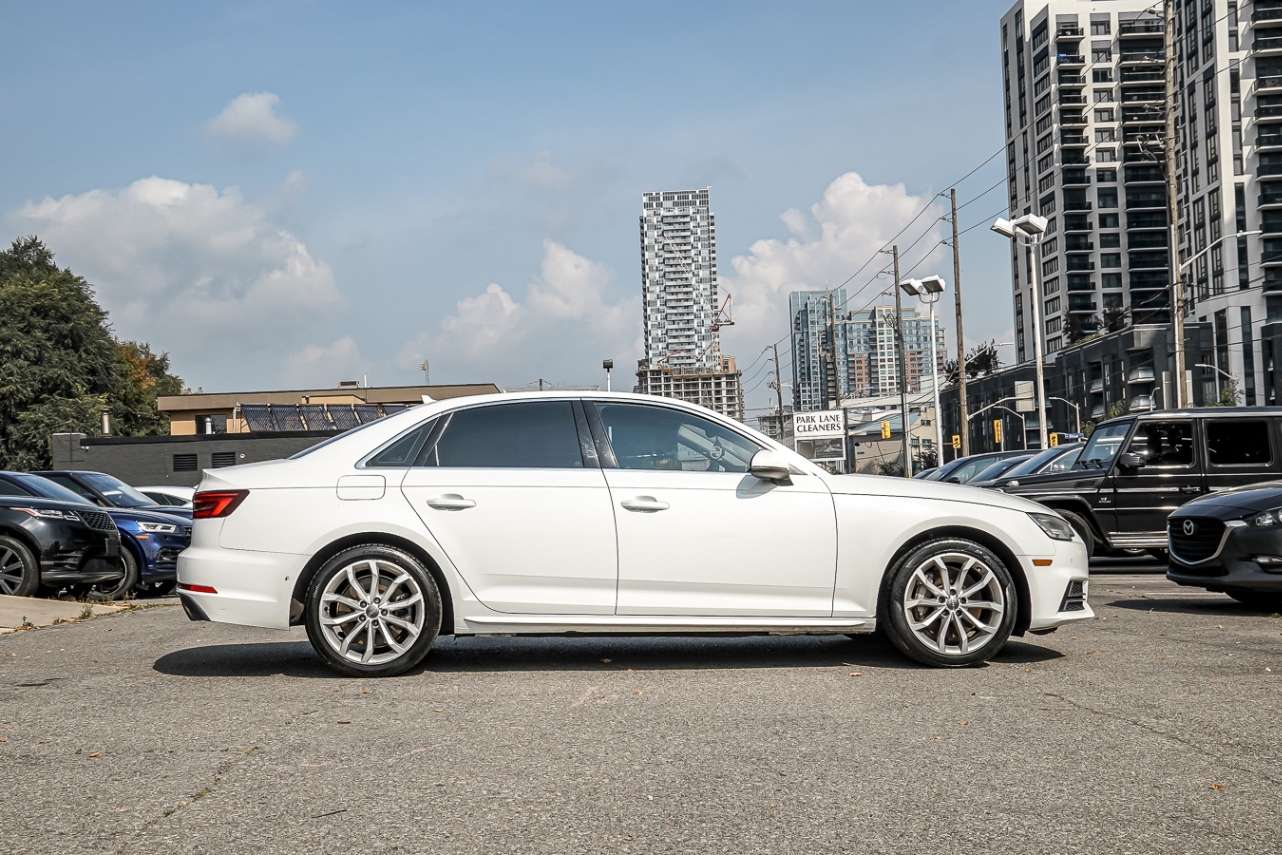 2018 Audi A4 2.0 TFSI quattro Progressiv S tronic thumb 7