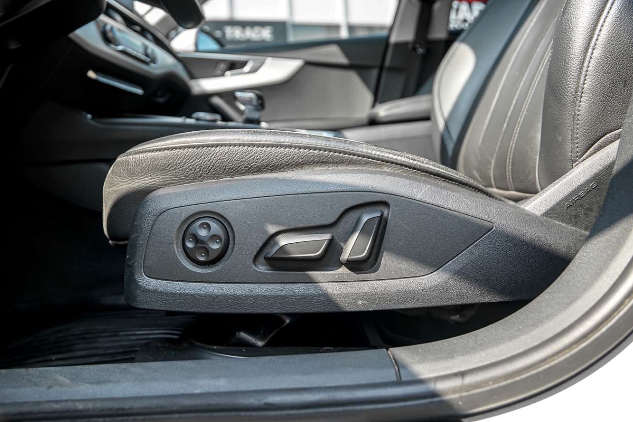 2018 Audi A4 2.0 TFSI quattro Progressiv S tronic thumb 13