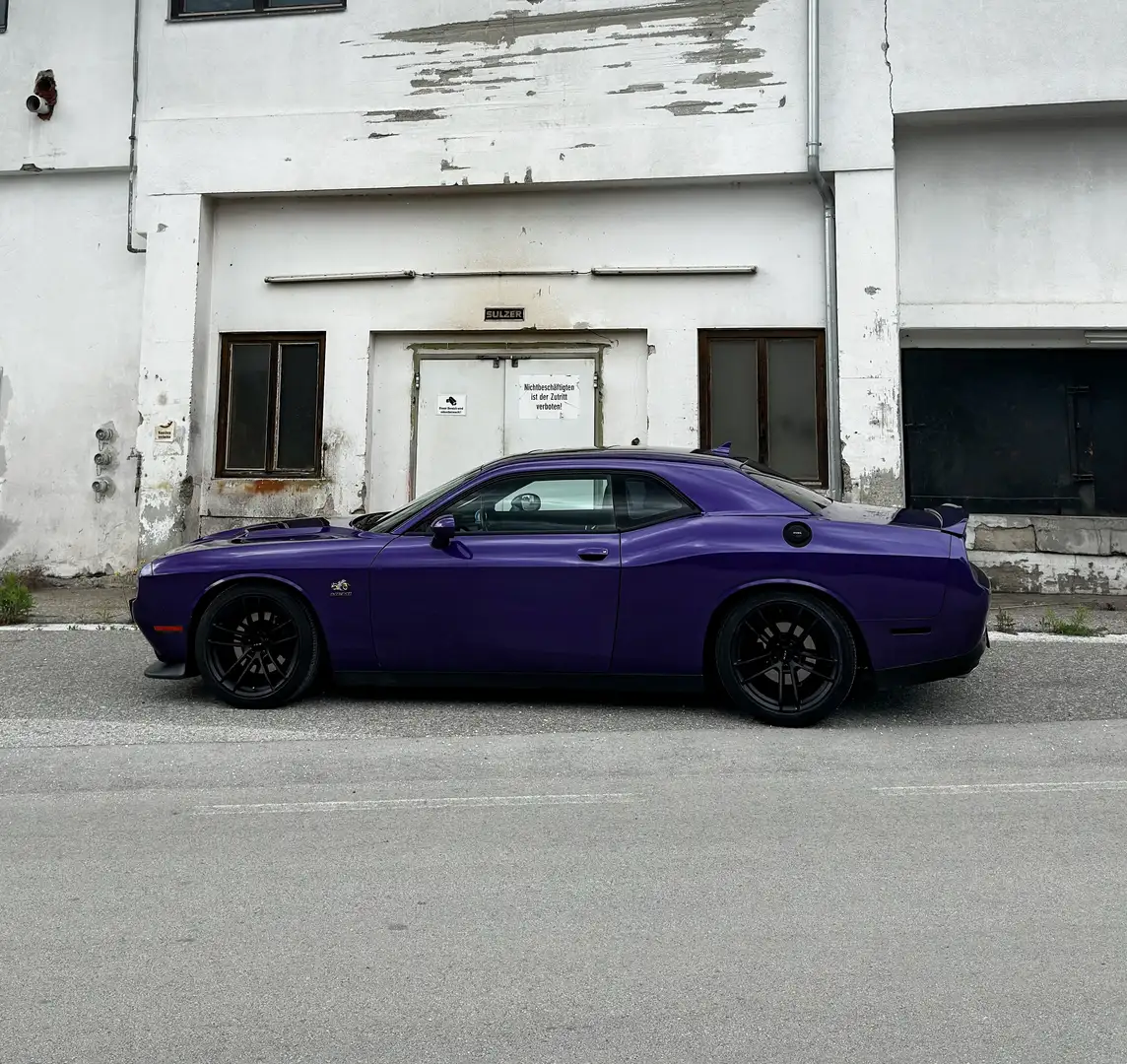Dodge Challenger 5,7 Hemi Violett - 2
