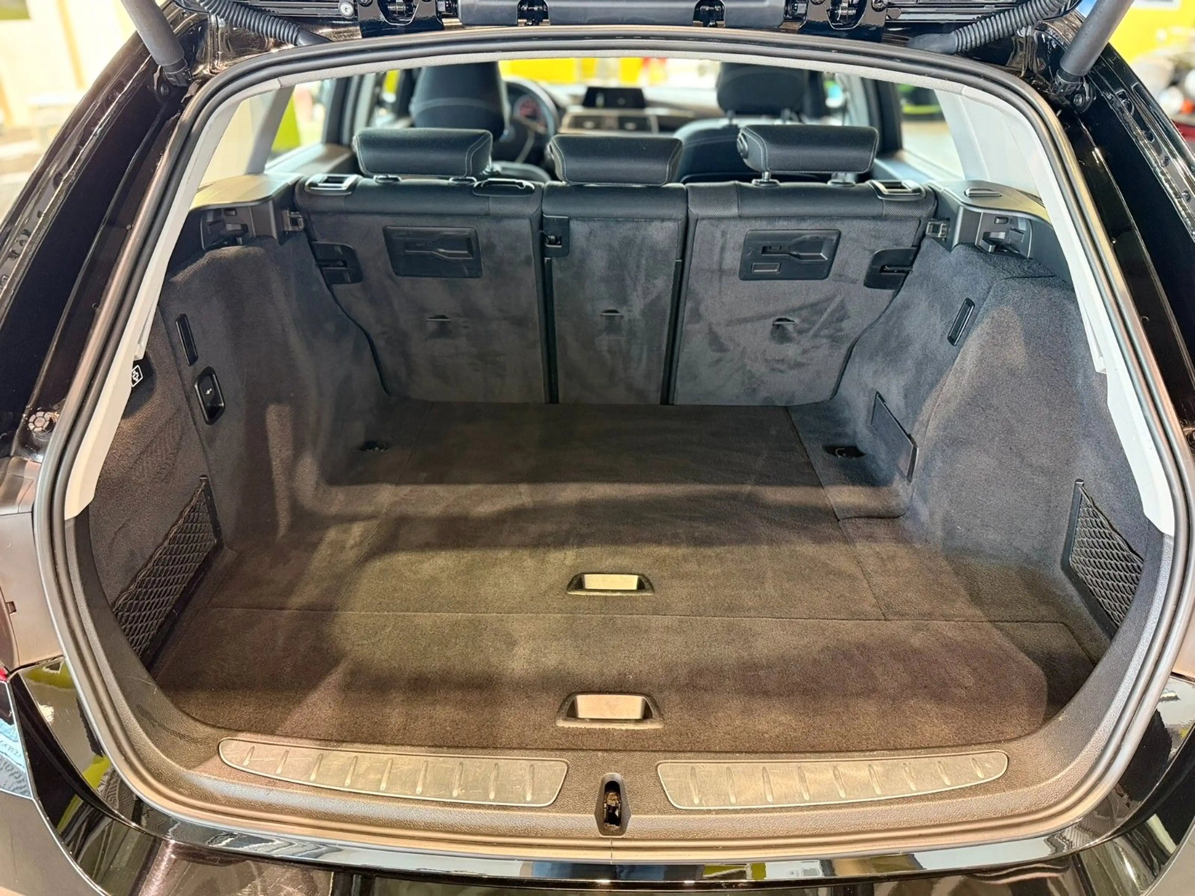 BMW 340 i Touring xDrive Sport Line*AHK*Kamera*ACC* — photo 6