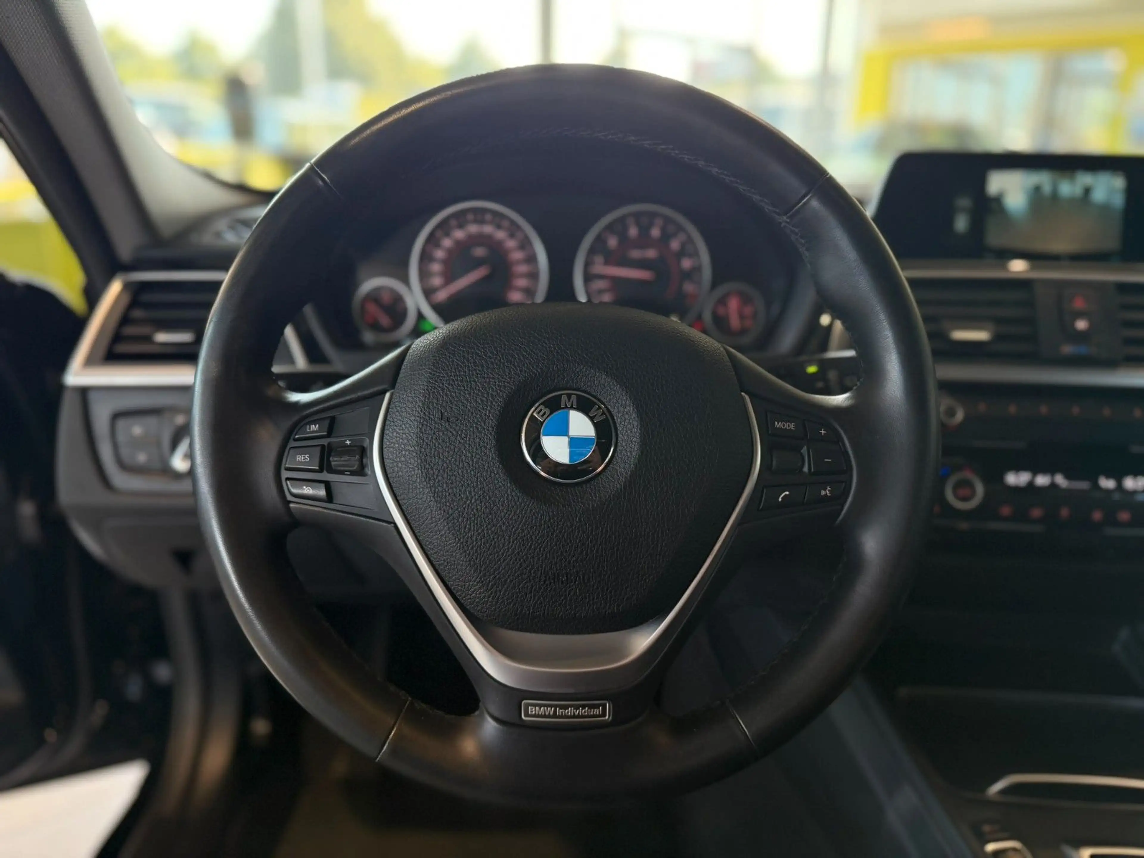 BMW 340 i Touring xDrive Sport Line*AHK*Kamera*ACC* — photo 14