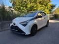 Toyota Aygo 1,0 VVT-i x / Öl Service Neu / Vermittlungsverkauf Weiß - thumbnail 3
