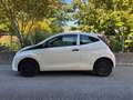 Toyota Aygo 1,0 VVT-i x / Öl Service Neu / Vermittlungsverkauf Weiß - thumbnail 4