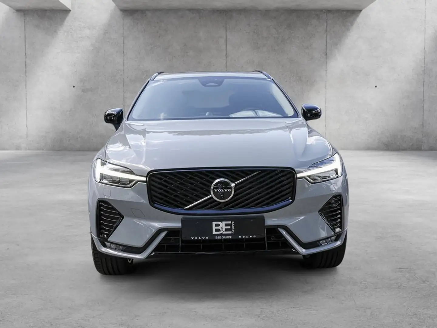 Volvo XC60 B5 Ultra Dark AWD B&W HUD Luft Gris - 2