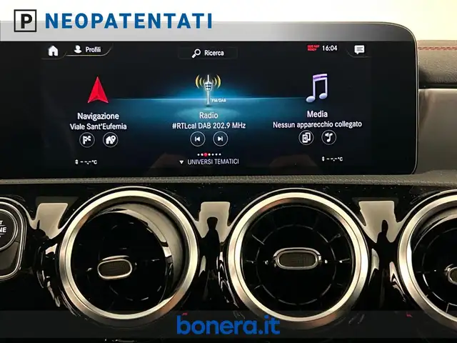 Mercedes-Benz CLA view 13