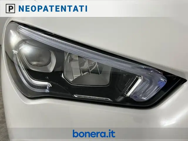 Mercedes-Benz CLA view 8