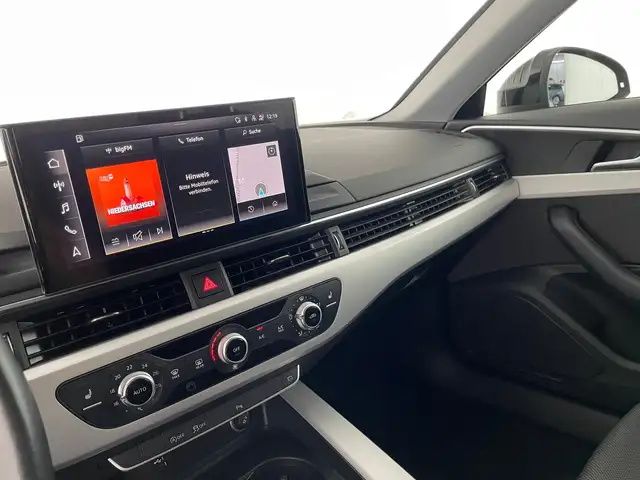 Audi A4 view 12
