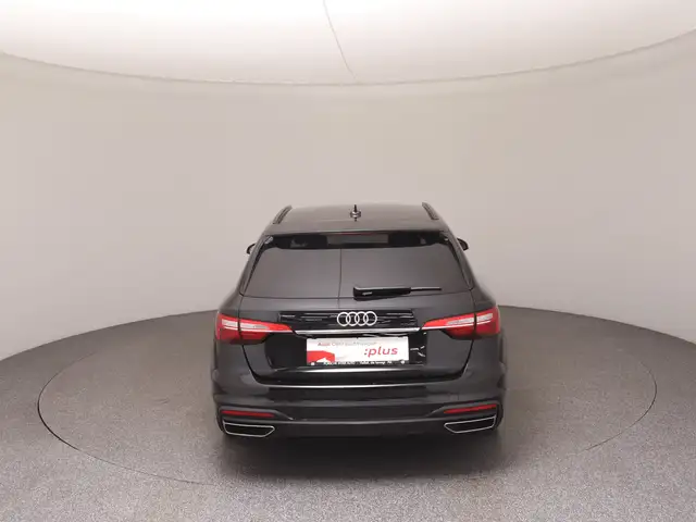 Audi A4 view 6