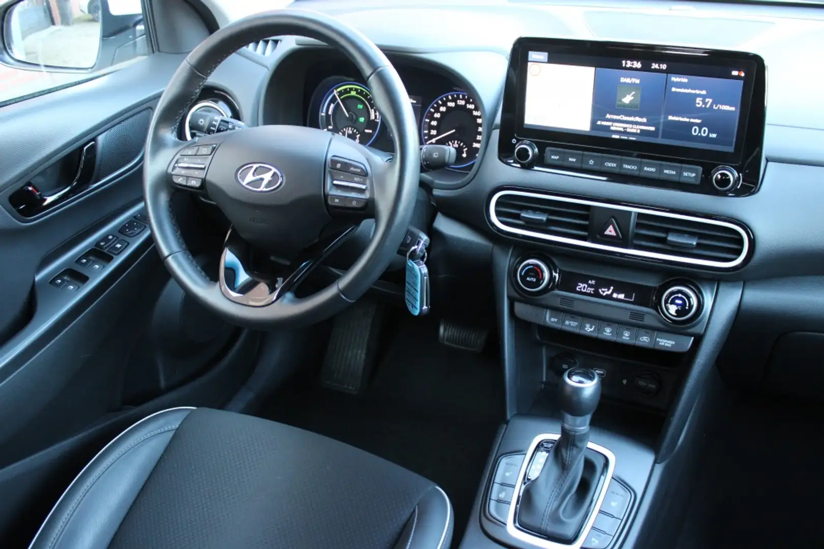 Hyundai KONA 1.6 GDI HEV Fashion | 18 Inch | Full Led | Stoel - Wit - 2