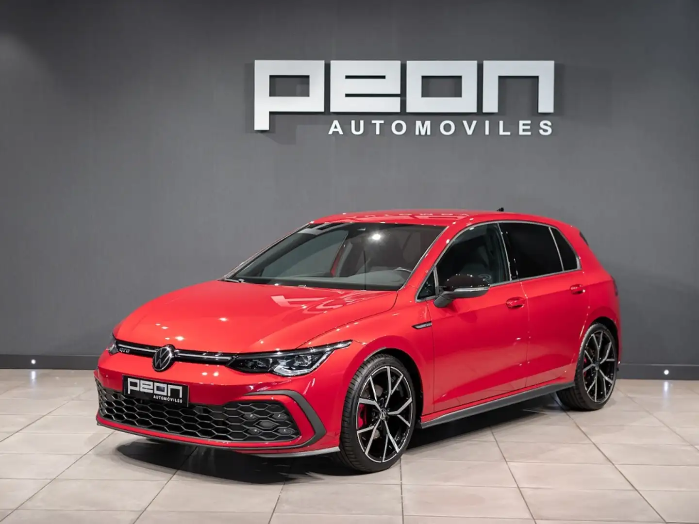 Volkswagen Golf GTD 2.0 TDI DSG 7 Rojo - 1
